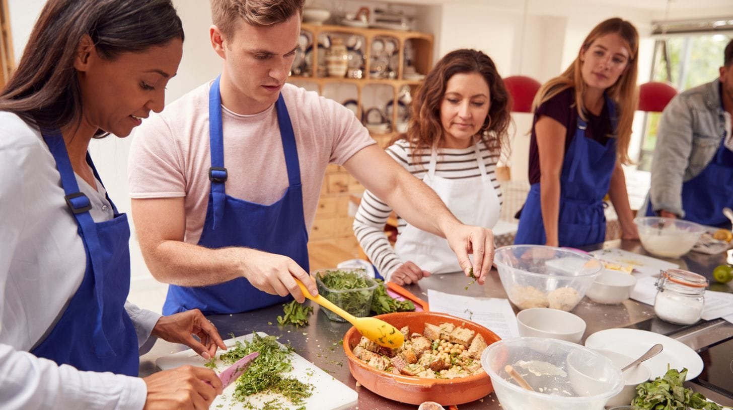 Que faire quand on voyage seul pour maximiser les rencontres et les échanges ?