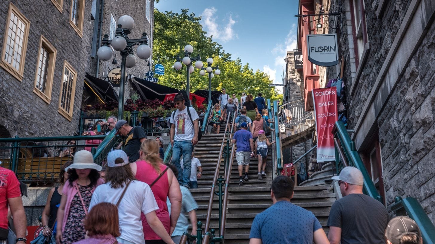 Comment éviter les arnaques et piège à touristes ?