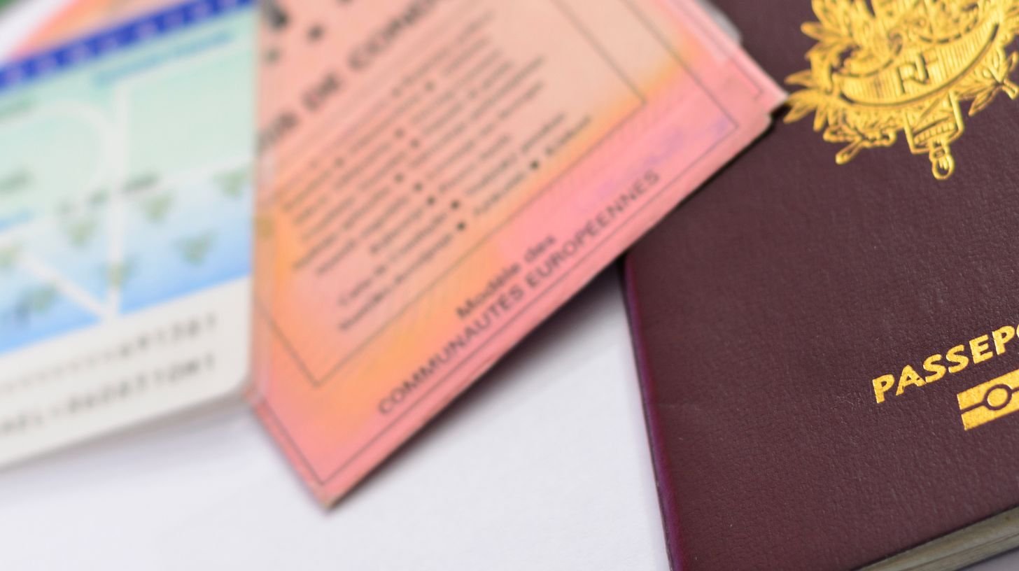 Passeport ou carte d’identité pour voyager en Europe ?